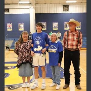 Meet your Posher, Ethan